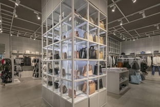 燕郊展柜制作厂 一站式店面装修与北京工装软件开发解决方案